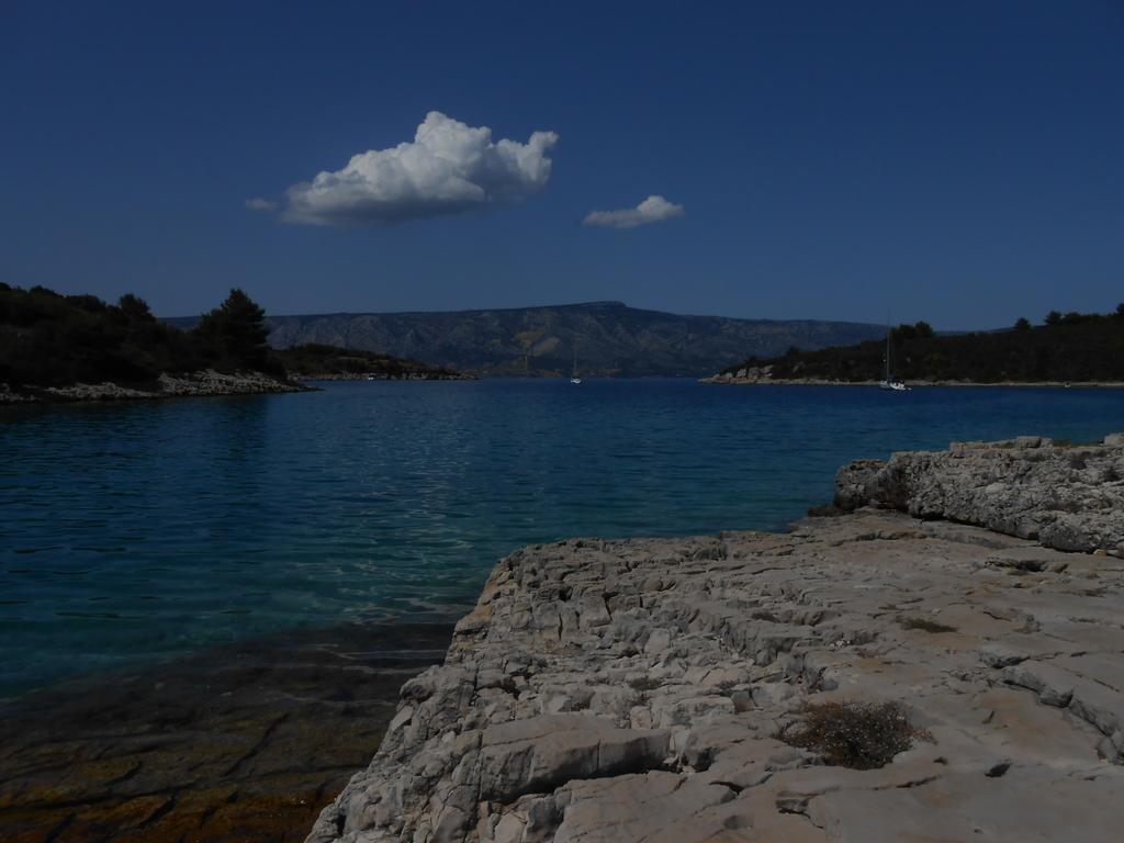 Apartment Falcon Stari Grad  Bagian luar foto