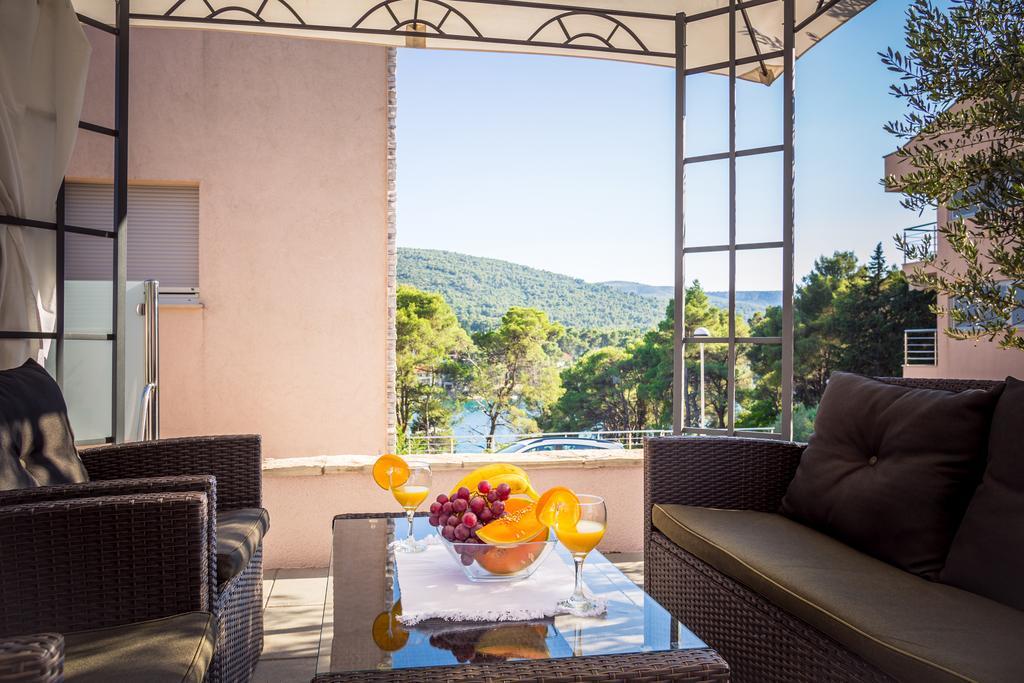 Apartment Falcon Stari Grad  Ruang foto