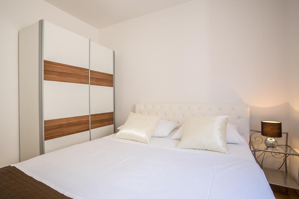Apartment Falcon Stari Grad  Ruang foto