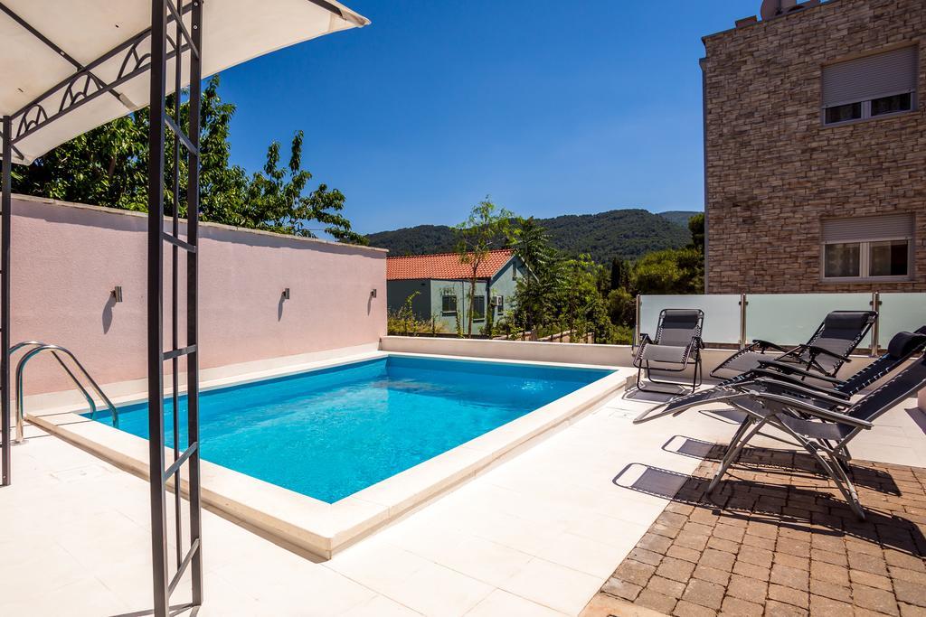 Apartment Falcon Stari Grad  Ruang foto